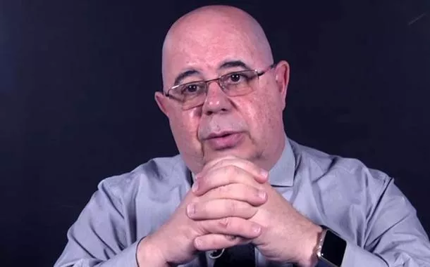 "Brasil pode viver o período mais funesto da história", alerta Roberto Tardelli sobre retorno da extrema-direita