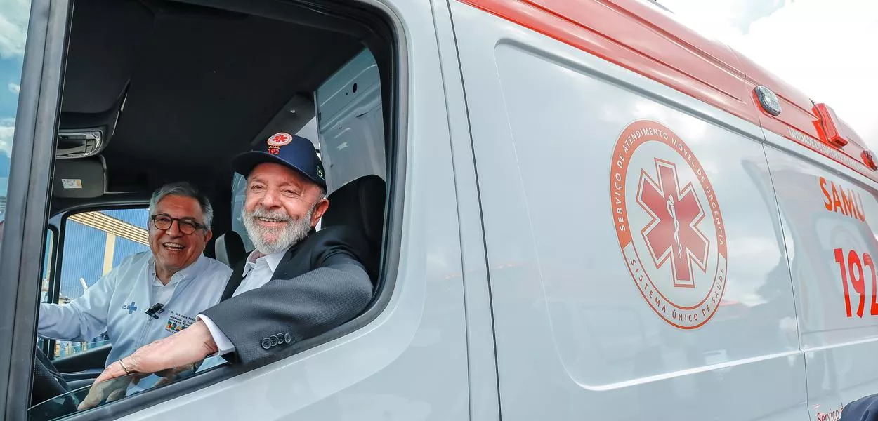 Presidente da República, Luiz Inácio Lula da Silva, durante cerimônia de Entrega de 789 Novas Ambulâncias do SAMU.
Alto da Boa Vista - Sorocaba - SP.