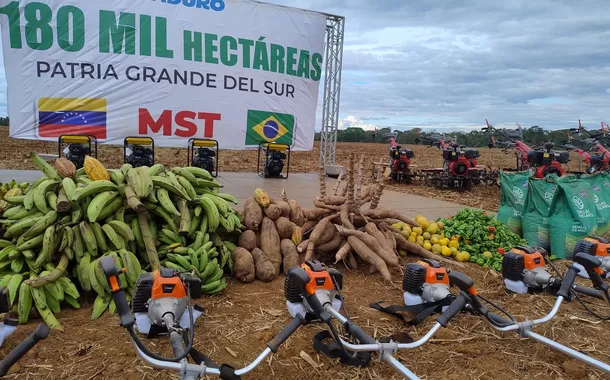 Venezuela lança projeto de 180 mil hectares com MST no sul do país para produção agroecológica