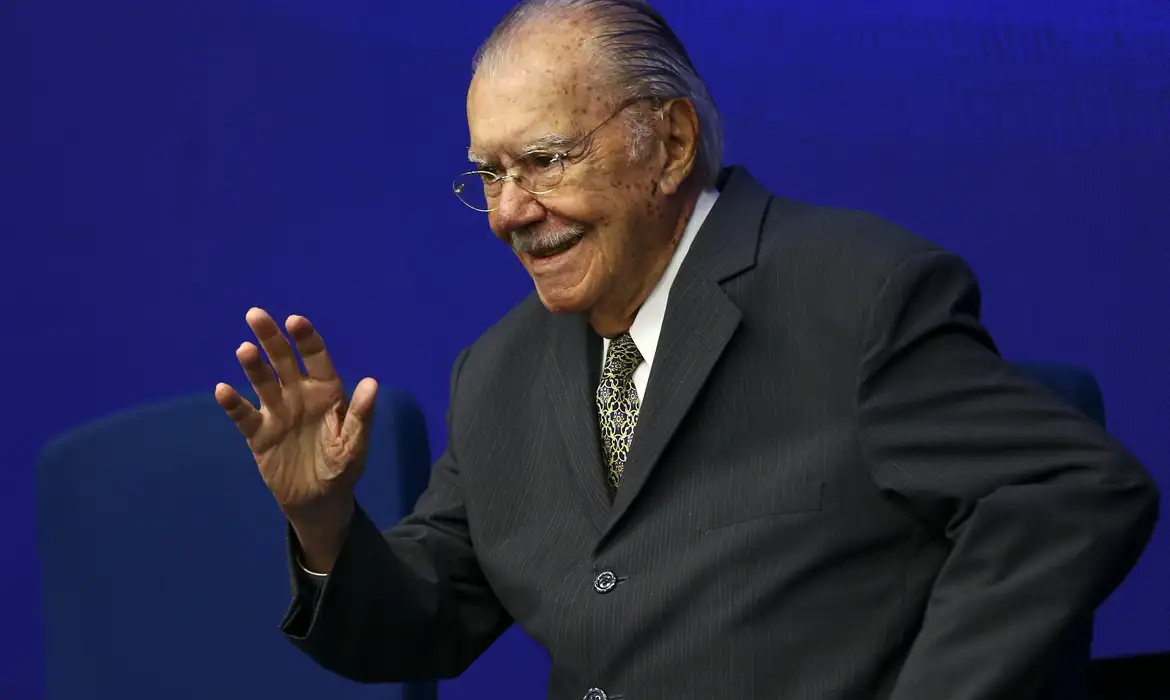 José Sarney