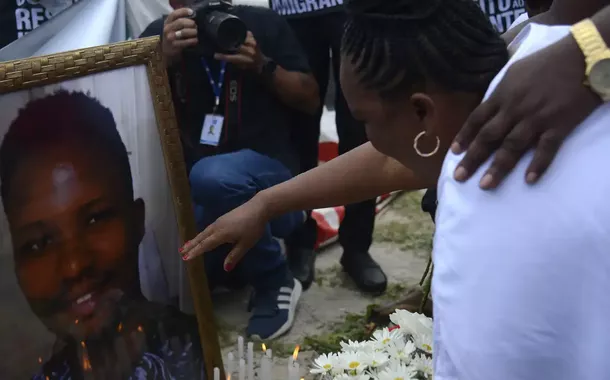 Aleson Cristiano de Oliveira Fonseca recebeu a pena de 23 anos, sete meses e 10 dias, enquanto Fábio Pirineus da Silva foi condenado a 19 anos, seis meses e 20 dias
