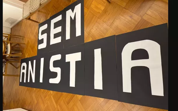 "Povo não esquecerá tentativa de violar democracia", diz idealizador de placa 'Sem anistia' em Copacabana
