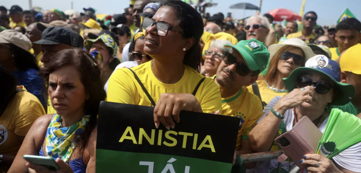 Ato pró-anistia aos golpistas do 8 de Janeiro em Copacabana, Rio de Janeiro-RJ - 17/03/2025