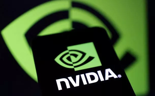 Acordo de chips com a China expõe “extorsão econômica” dos EUA e ameaça à concorrência, alerta especialista