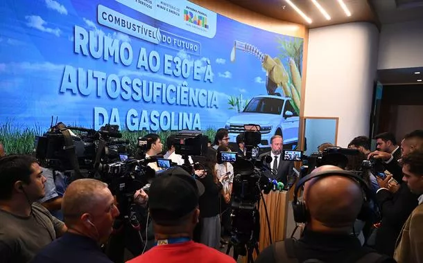 Alexandre Silveira: E30 deve baixar preço da gasolina e tornar Brasil independente de importação