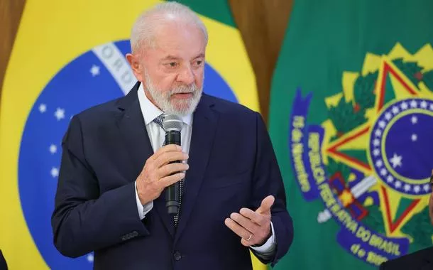 Lula defende isenção de IR para quem recebe até R$ 5 mil: ‘base que sustenta o Brasil’