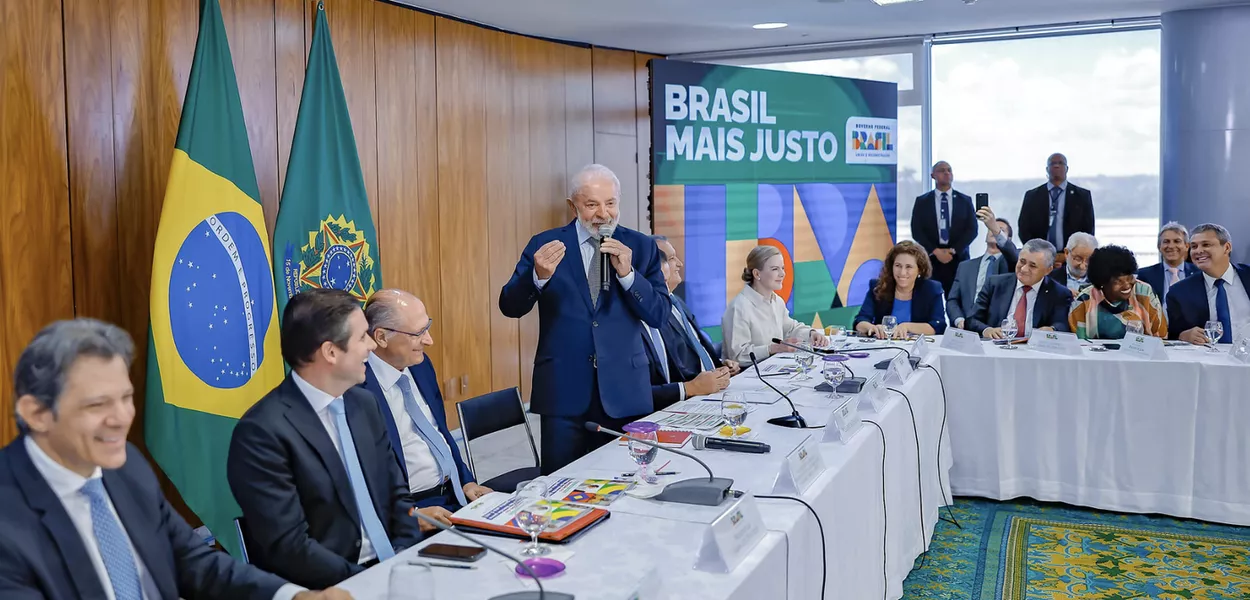 18.03.2025 - Presidente Lula fala durante a reunião para anúncio do envio do Projeto de Lei de ampliação da isenção do Imposto de Renda ao Congresso Nacional
