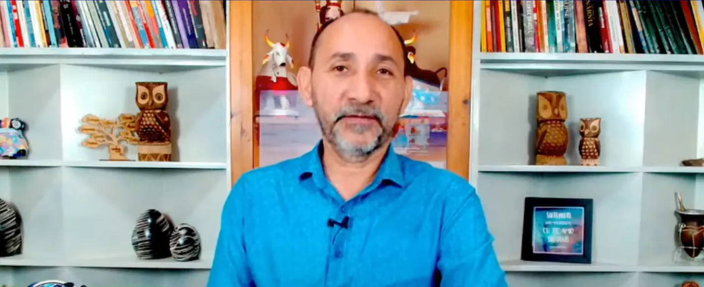 "Bolsonaro não é um líder, é um oportunista": Aquias Santarém critica o bolsonarismo e o uso político da religião