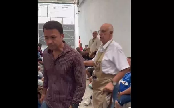 Padre Júlio Lancellotti e vice-prefeito de SP discutem sobre políticas para moradores de rua (vídeo)