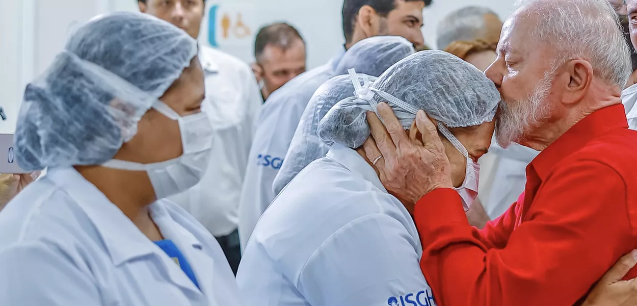 19.03.2025 - Presidente Luiz Inácio Lula da Silva durante visita às instalações da Torre C do Hospital Universitário do Ceará, em Fortaleza-CE