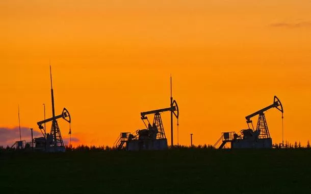 Preços do petróleo Brent caem devido a temores sobre demanda
