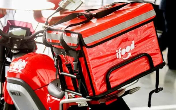 Motocicleta de entregador do iFood