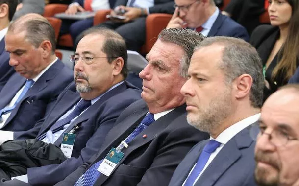 Após voto de Fux, defesa de Bolsonaro aposta em embargos infringentes para levar caso ao plenário