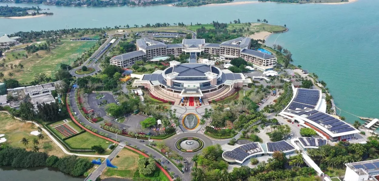 Foto aérea da sede do 'Fórum Boao para a Ásia' na província de Hainan, localizada no sul da China