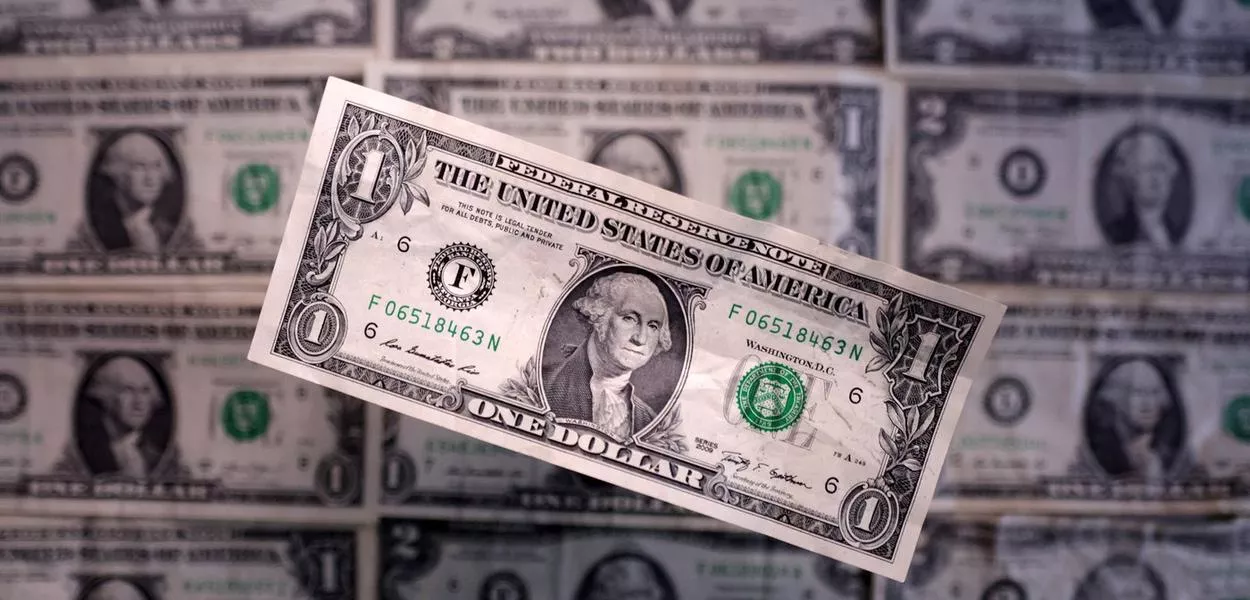 Notas de dólar
19/03/2025.