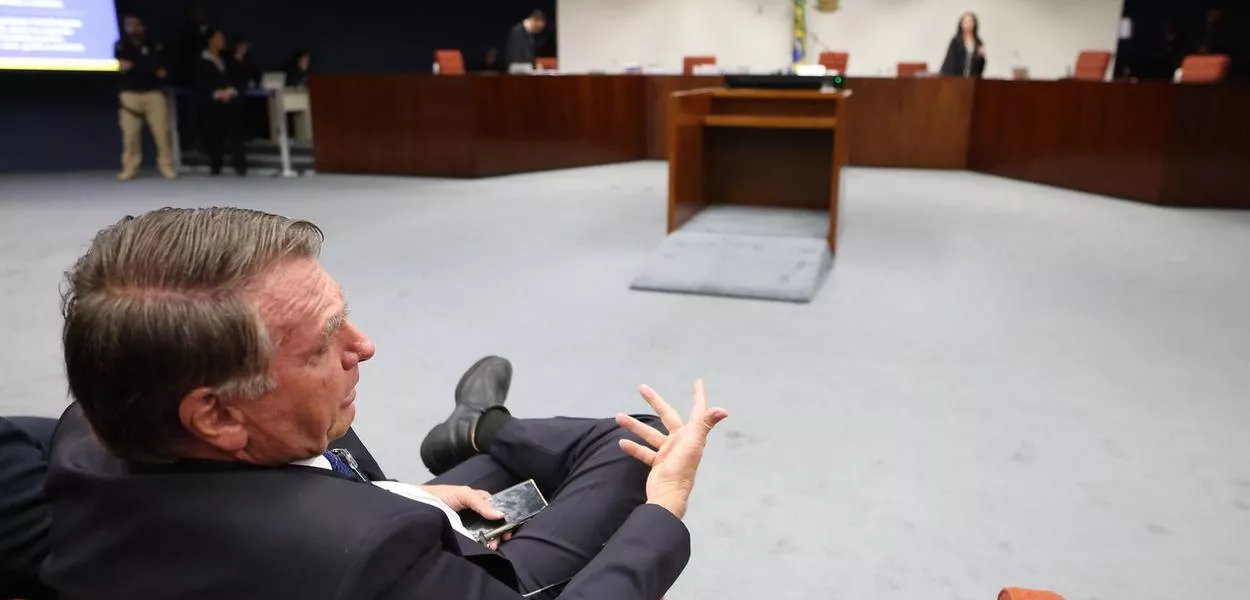Jair Messias Bolsonaro em julgamento da denúncia do núcleo 1 da trama golpista.