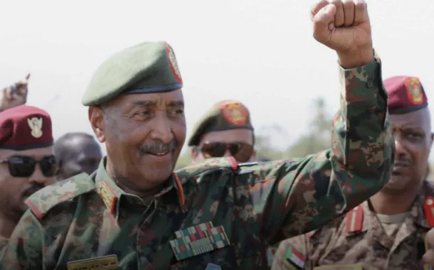 Exército sudanês expulsa forças paramilitares do centro da capital, Cartum