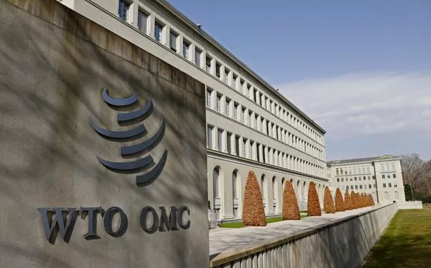 Brasil confronta tarifas de Trump na OMC e alerta para risco de guerra comercial