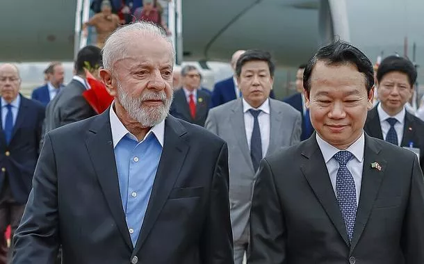 Lula chega ao Vietnã para estreitar laços comerciais e reforçar presença brasileira na Ásia