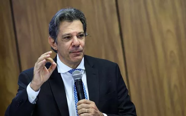 Haddad mantém previsão de crescimento de mais de 2% do PIB em 2025