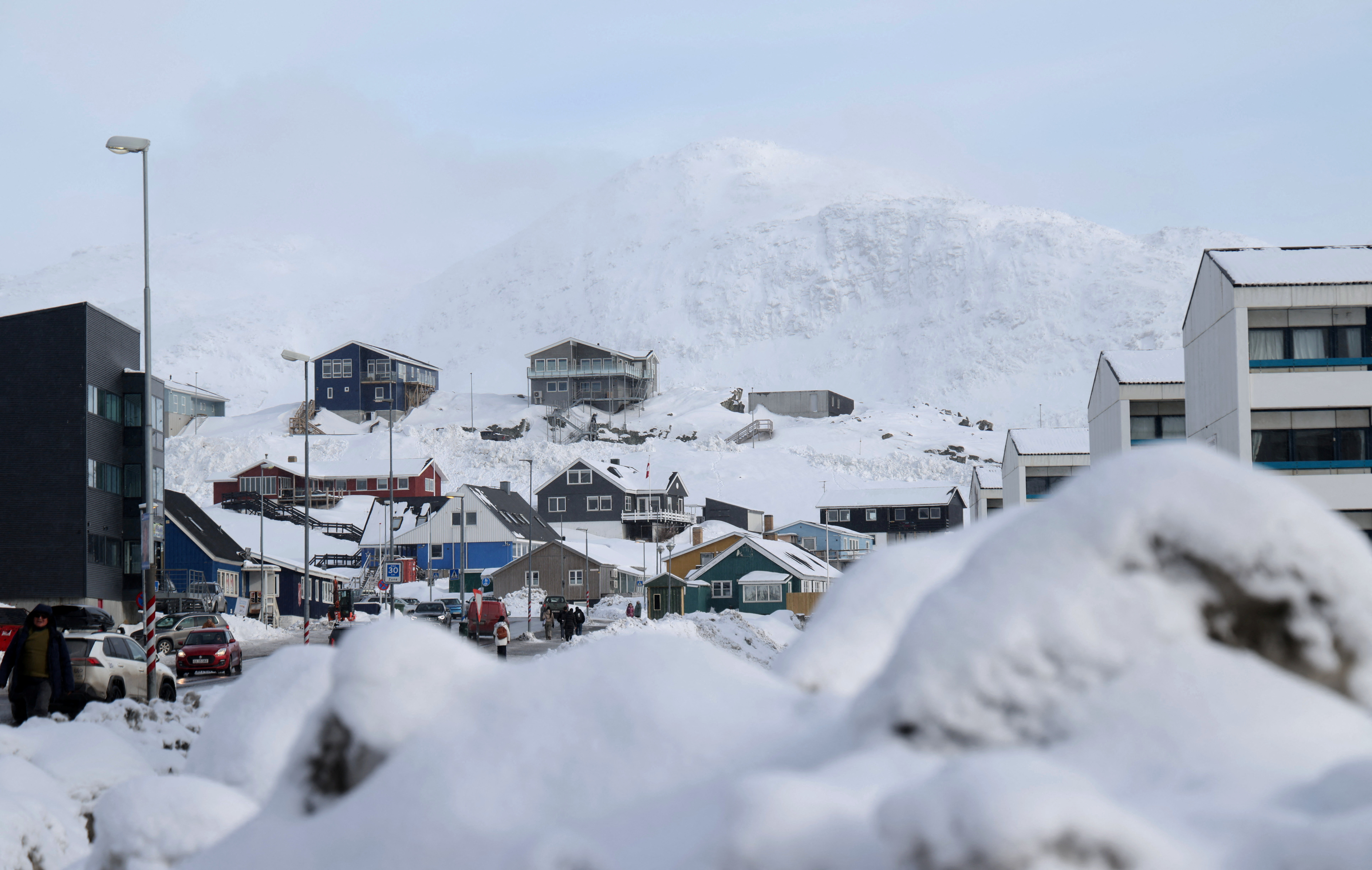 Vista de casas em Nuuk, na Groenlândia