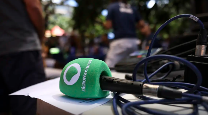Rádio Nacional estreia faixa internacional em espanhol e inglês