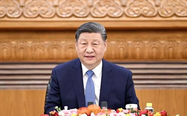 Xi propõe construir comunidade com futuro compartilhado entre países vizinhos
