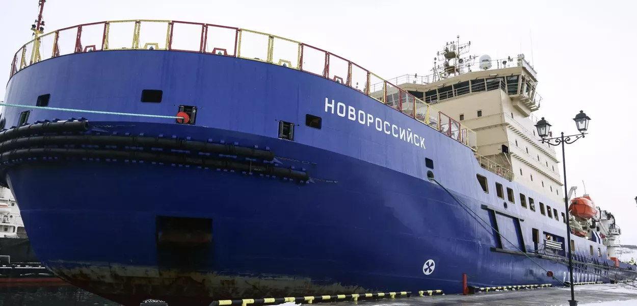 Navio quebra-gelo da Rússia
