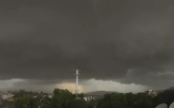 Temporal em Porto Alegre