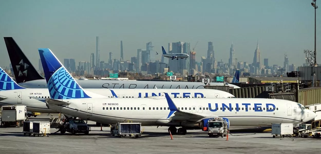 Aviões da United Airlines no aeroporto de Newark, em Nova Jersey
27/01/2025
