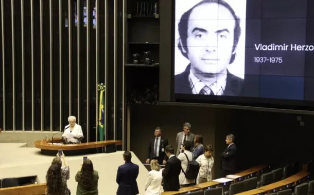 Deputados e familiares de mortos na ditadura criticam anistia para bolsonaristas em sessão que comemora ‘Dia da Verdade’