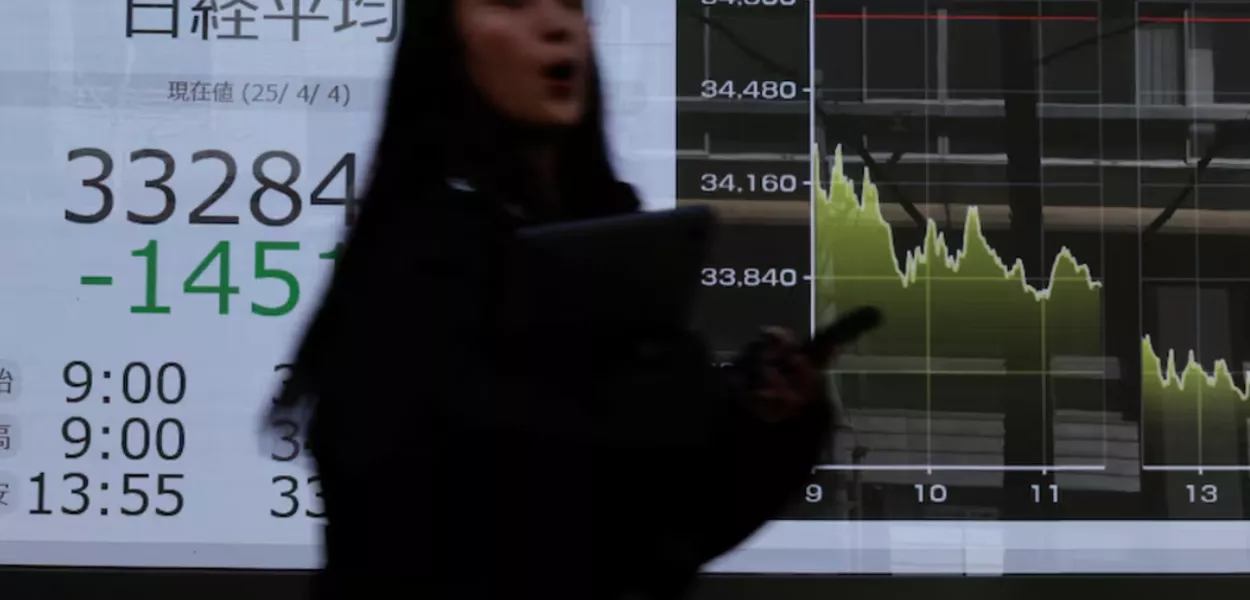 Tarifaço de Trump provoca pânico nos mercados e derruba bolsas globais