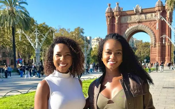 Irmãs criam agência de viagens seguras para mulheres