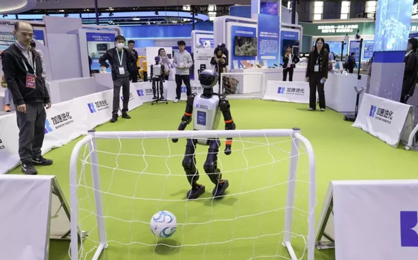 Robô humanoide em exposição ma China