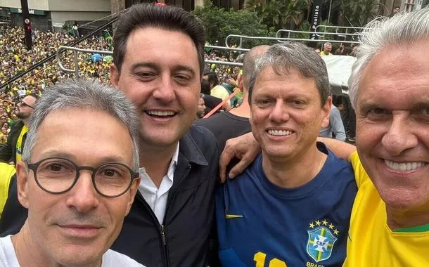 Governadores de direita emparedam Bolsonaro e querem definição sobre 2026