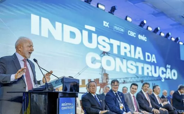 Lula defende construção de moradias como política de Estado: “É investimento, não gasto”