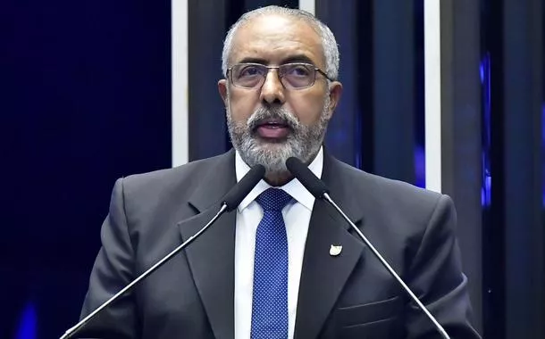 “Redução da jornada é civilização, não miserabilização”, afirma Paulo Paim