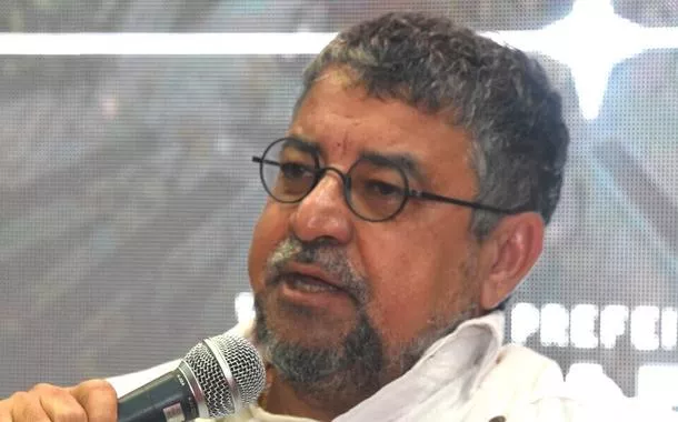 Quaquá diz que Lula precisa de mais ministros como Alexandre Silveira: "entrega e faz"