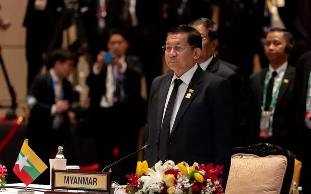 Min Aung Hlaing durante cúpula em Bangcoc
 4/4/2025    Divulgação via REUTERS