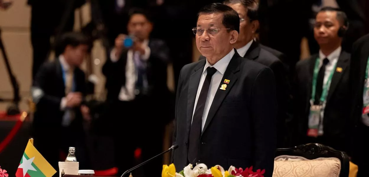 Min Aung Hlaing durante cúpula em Bangcoc
 4/4/2025    Divulgação via REUTERS