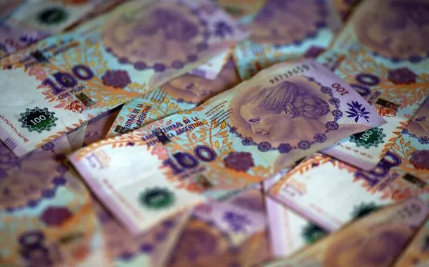 Imagem ilustrativa de notas de peso
