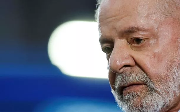 Lula cobrou esclarecimentos dos diretores da PF e da Abin por suposta espionagem contra o Paraguai