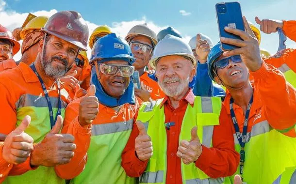 Lula: 'esse país não será competitivo sem investimento em infraestrutura'