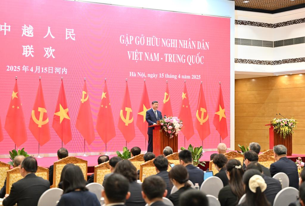 Xi diz que relações China-Vietnã estão enraizadas, sustentadas e empoderadas pelos povos