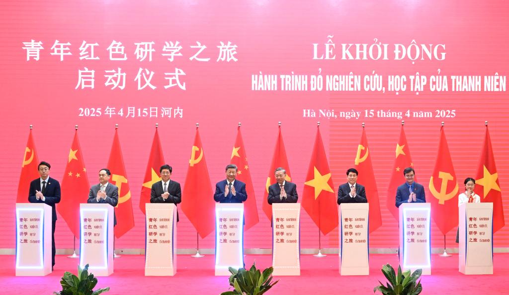 Xi diz que relações China-Vietnã estão enraizadas, sustentadas e empoderadas pelos povos