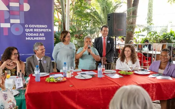Governo reforça compromisso com igualdade salarial em almoço com ministros e ministras em Brasília