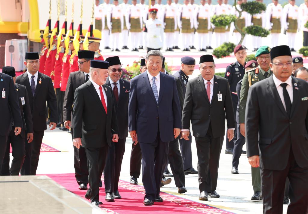 Xi pede esforços conjuntos para construir uma comunidade estratégica China-Malásia de alto nível com futuro compartilhado