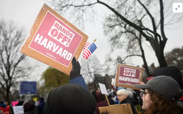 Trump ameaça usar a Receita Federal para punir a Universidade de Harvard