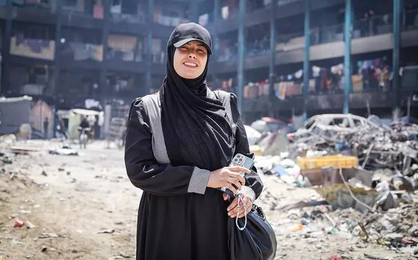 Jornalista palestina retratada em documentário selecionado para Cannes é morta em ataque israelense