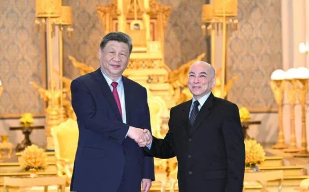 Xi Jinping, Presidente da China e Norodom Sihamoni, Rei do Camboja